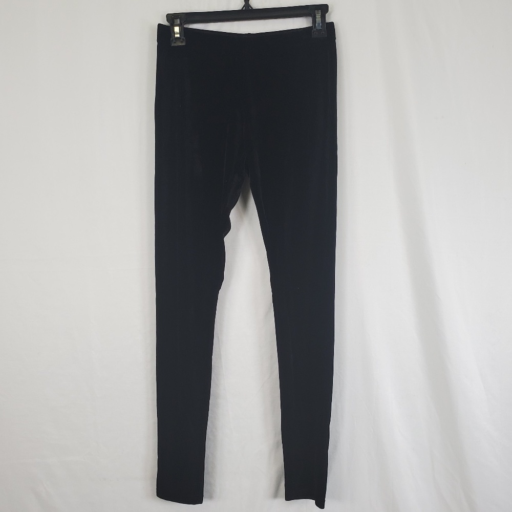 HUE Black Velvet High Rise Leggings